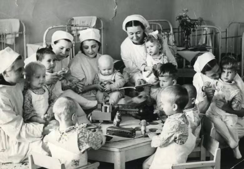 Tallinna Tervishoiu Kõrgkool ja Eesti Tervisemuuseum avasid virtuaalnäituse sovetiaja õendusest