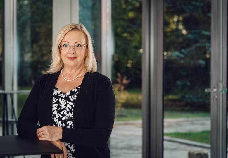 Palju õnne! Tallinna Tervishoiu Kõrgkooli rektorit Ülle Ernitsat autasustati Ida-Viru maakonna tänukirjaga