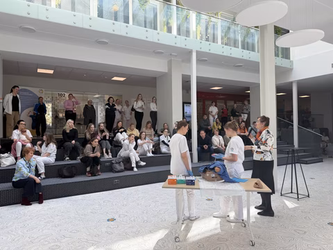 Rahvusvaheline Ämmaemandate Päev
